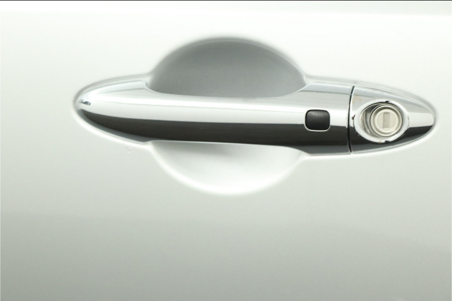 Kia Picanto 1.0 DPi GT-Line Apple Carplay/ Android Auto - Cruise Control - Climate Control - Navigatie - Achteruitrijcamera - Fabrieksgarantie tot 10-2031 Kia Picanto 1.0 DPi GT-Line Apple Carplay/ Android Auto - Cruise Control - Climate Control - Navigatie - Achteruitrijcamera - Fabrieksgarantie tot 10-2031