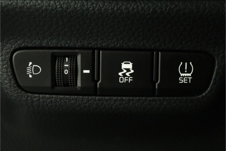 Kia Picanto 1.0 DPi GT-Line Apple Carplay/ Android Auto - Cruise Control - Climate Control - Navigatie - Achteruitrijcamera - Fabrieksgarantie tot 10-2031 Kia Picanto 1.0 DPi GT-Line Apple Carplay/ Android Auto - Cruise Control - Climate Control - Navigatie - Achteruitrijcamera - Fabrieksgarantie tot 10-2031