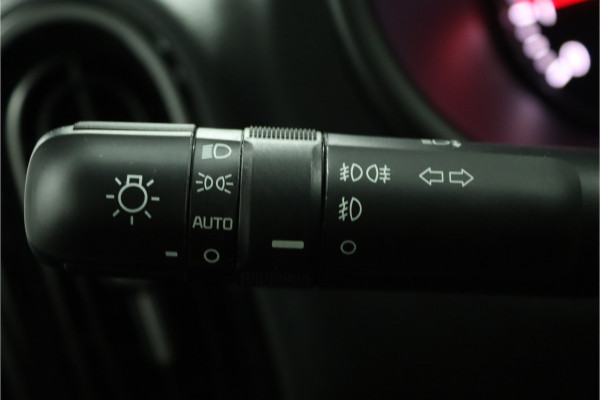 Kia Picanto 1.0 DPi GT-Line Apple Carplay/ Android Auto - Cruise Control - Climate Control - Navigatie - Achteruitrijcamera - Fabrieksgarantie tot 10-2031 Kia Picanto 1.0 DPi GT-Line Apple Carplay/ Android Auto - Cruise Control - Climate Control - Navigatie - Achteruitrijcamera - Fabrieksgarantie tot 10-2031