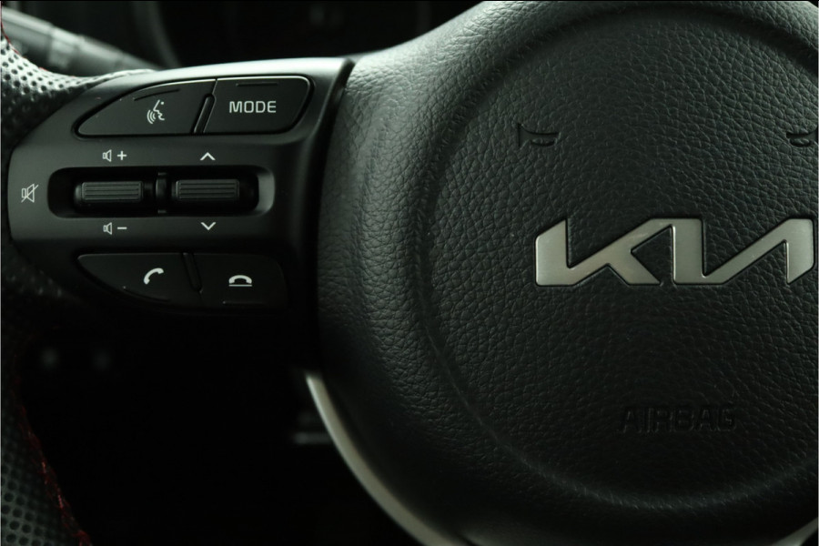 Kia Picanto 1.0 DPi GT-Line Apple Carplay/ Android Auto - Cruise Control - Climate Control - Navigatie - Achteruitrijcamera - Fabrieksgarantie tot 10-2031 Kia Picanto 1.0 DPi GT-Line Apple Carplay/ Android Auto - Cruise Control - Climate Control - Navigatie - Achteruitrijcamera - Fabrieksgarantie tot 10-2031