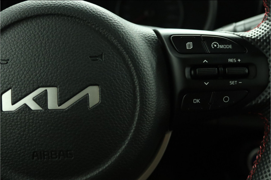 Kia Picanto 1.0 DPi GT-Line Apple Carplay/ Android Auto - Cruise Control - Climate Control - Navigatie - Achteruitrijcamera - Fabrieksgarantie tot 10-2031 Kia Picanto 1.0 DPi GT-Line Apple Carplay/ Android Auto - Cruise Control - Climate Control - Navigatie - Achteruitrijcamera - Fabrieksgarantie tot 10-2031