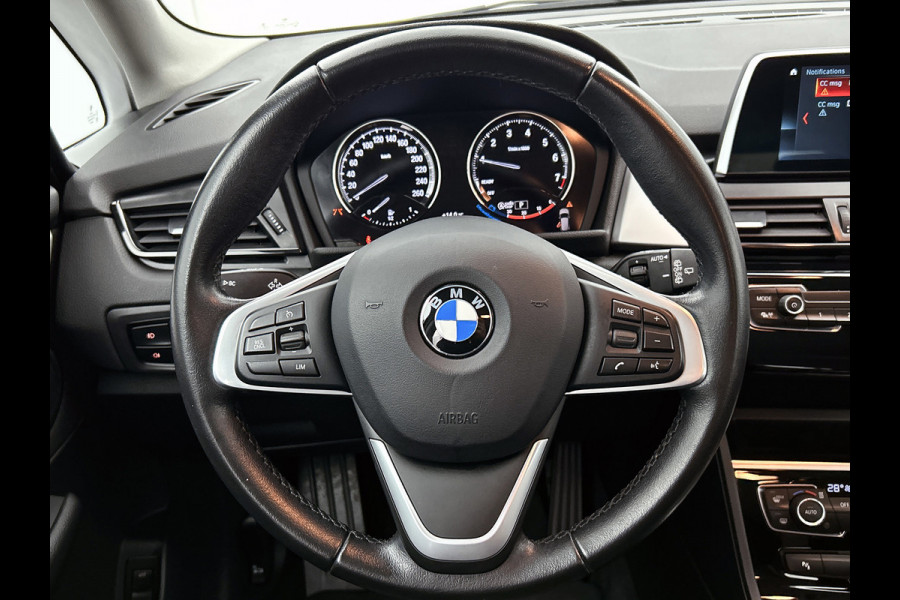 BMW 2 Serie Active Tourer 218i Executive Launch Edition(NL-auto, Dealer OnderH, Camera, Navi, Parkeersensoren, Sportstoelen, Etc) BMW 2 Serie Active Tourer 218i Executive Launch Edition(NL-auto, Dealer OnderH, Camera, Navi, Parkeersensoren, Sportstoelen, Etc)