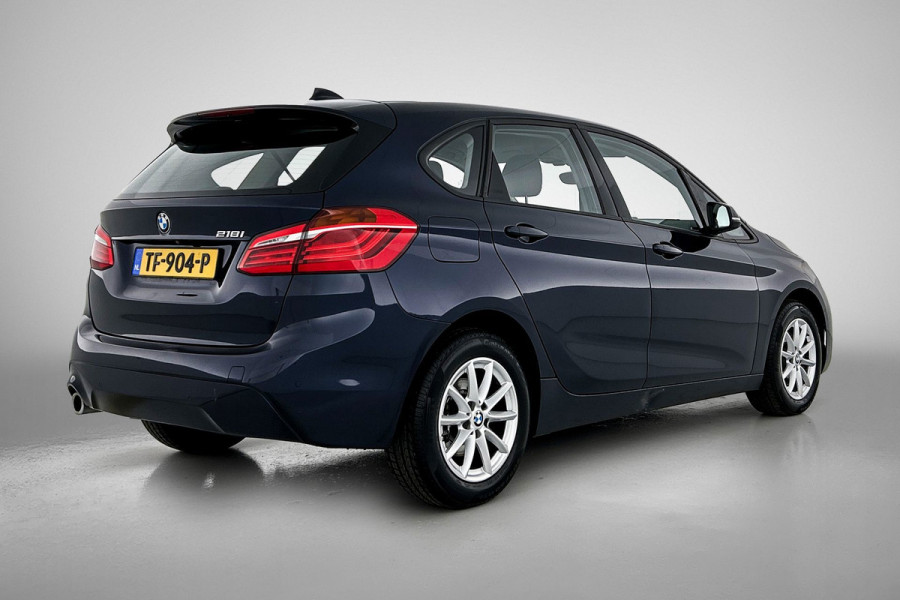 BMW 2 Serie Active Tourer 218i Executive Launch Edition(NL-auto, Dealer OnderH, Camera, Navi, Parkeersensoren, Sportstoelen, Etc) BMW 2 Serie Active Tourer 218i Executive Launch Edition(NL-auto, Dealer OnderH, Camera, Navi, Parkeersensoren, Sportstoelen, Etc)