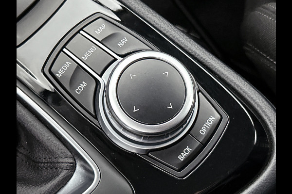 BMW 2 Serie Active Tourer 218i Executive Launch Edition(NL-auto, Dealer OnderH, Camera, Navi, Parkeersensoren, Sportstoelen, Etc) BMW 2 Serie Active Tourer 218i Executive Launch Edition(NL-auto, Dealer OnderH, Camera, Navi, Parkeersensoren, Sportstoelen, Etc)