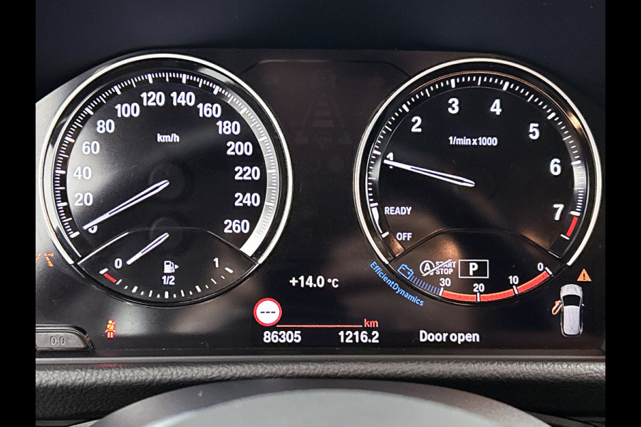 BMW 2 Serie Active Tourer 218i Executive Launch Edition(NL-auto, Dealer OnderH, Camera, Navi, Parkeersensoren, Sportstoelen, Etc) BMW 2 Serie Active Tourer 218i Executive Launch Edition(NL-auto, Dealer OnderH, Camera, Navi, Parkeersensoren, Sportstoelen, Etc)