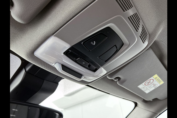 BMW 2 Serie Active Tourer 218i Executive Launch Edition(NL-auto, Dealer OnderH, Camera, Navi, Parkeersensoren, Sportstoelen, Etc) BMW 2 Serie Active Tourer 218i Executive Launch Edition(NL-auto, Dealer OnderH, Camera, Navi, Parkeersensoren, Sportstoelen, Etc)