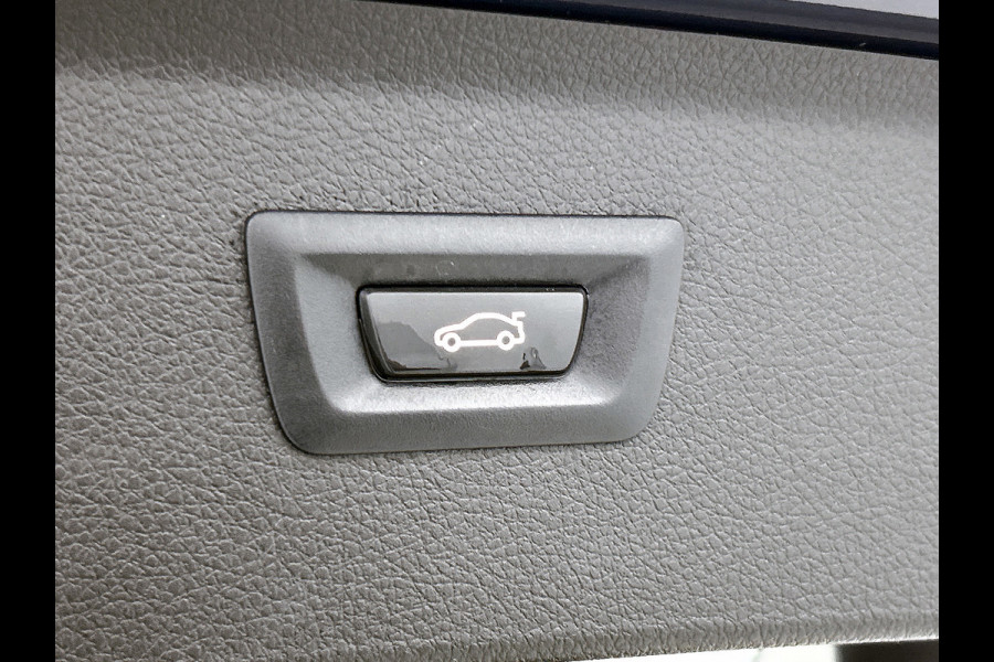 BMW 2 Serie Active Tourer 218i Executive Launch Edition(NL-auto, Dealer OnderH, Camera, Navi, Parkeersensoren, Sportstoelen, Etc) BMW 2 Serie Active Tourer 218i Executive Launch Edition(NL-auto, Dealer OnderH, Camera, Navi, Parkeersensoren, Sportstoelen, Etc)