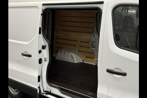 Renault Trafic 2.0 Blue dCi 150PK T30 L2H1 Advance Airco Bluetooth Camera Cruise PDC Trekhaak