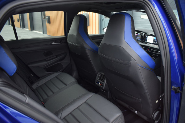 Volkswagen Golf R 2.0 TSI 320pk 4-Motion | Akra | DCC | Leer | Pano | Nürburgring Volkswagen Golf R 2.0 TSI 320pk 4-Motion | Akra | DCC | Leer | Pano | Nürburgring