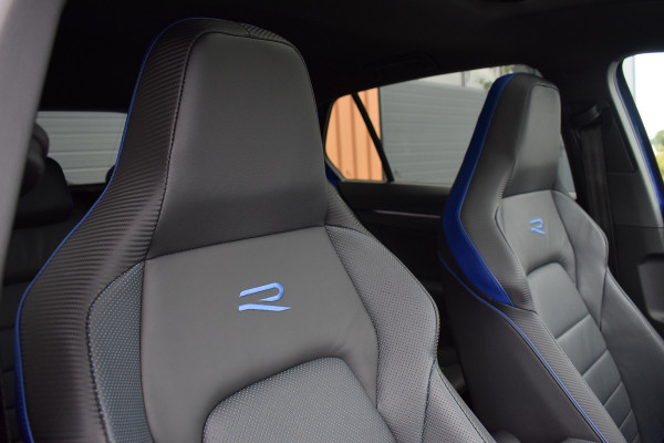 Volkswagen Golf R 2.0 TSI 320pk 4-Motion | Akra | DCC | Leer | Pano | Nürburgring Volkswagen Golf R 2.0 TSI 320pk 4-Motion | Akra | DCC | Leer | Pano | Nürburgring