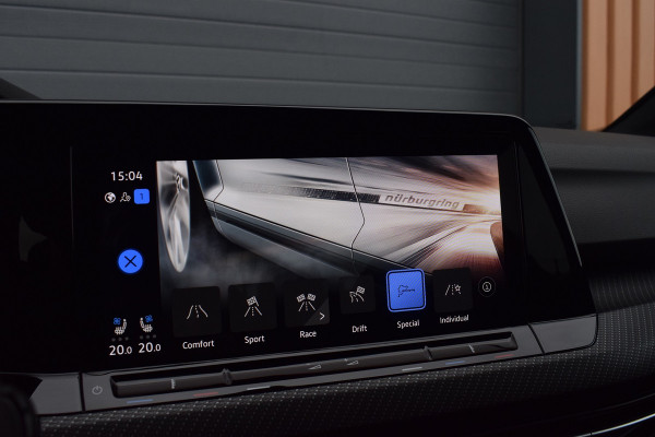 Volkswagen Golf R 2.0 TSI 320pk 4-Motion | Akra | DCC | Leer | Pano | Nürburgring Volkswagen Golf R 2.0 TSI 320pk 4-Motion | Akra | DCC | Leer | Pano | Nürburgring