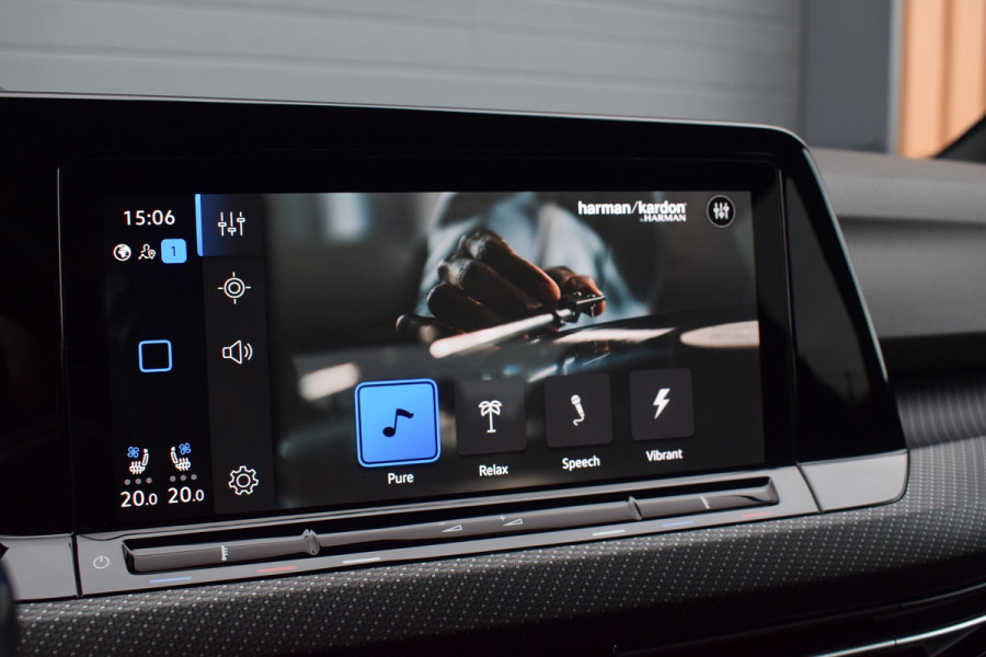 Volkswagen Golf R 2.0 TSI 320pk 4-Motion | Akra | DCC | Leer | Pano | Nürburgring Volkswagen Golf R 2.0 TSI 320pk 4-Motion | Akra | DCC | Leer | Pano | Nürburgring