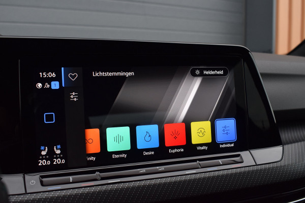 Volkswagen Golf R 2.0 TSI 320pk 4-Motion | Akra | DCC | Leer | Pano | Nürburgring Volkswagen Golf R 2.0 TSI 320pk 4-Motion | Akra | DCC | Leer | Pano | Nürburgring