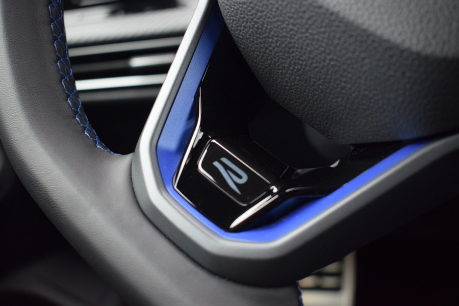 Volkswagen Golf R 2.0 TSI 320pk 4-Motion | Akra | DCC | Leer | Pano | Nürburgring Volkswagen Golf R 2.0 TSI 320pk 4-Motion | Akra | DCC | Leer | Pano | Nürburgring