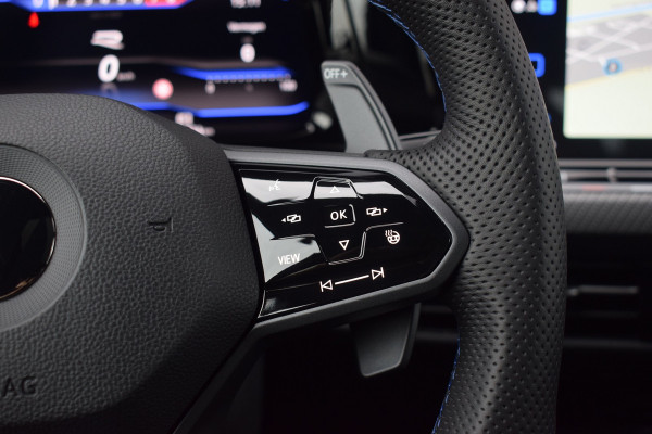 Volkswagen Golf R 2.0 TSI 320pk 4-Motion | Akra | DCC | Leer | Pano | Nürburgring Volkswagen Golf R 2.0 TSI 320pk 4-Motion | Akra | DCC | Leer | Pano | Nürburgring