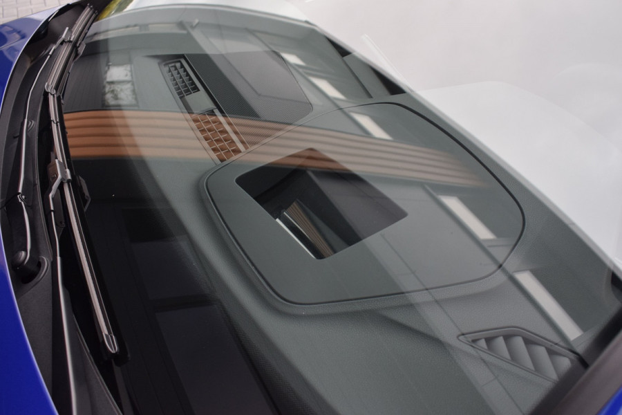 Volkswagen Golf R 2.0 TSI 320pk 4-Motion | Akra | DCC | Leer | Pano | Nürburgring Volkswagen Golf R 2.0 TSI 320pk 4-Motion | Akra | DCC | Leer | Pano | Nürburgring