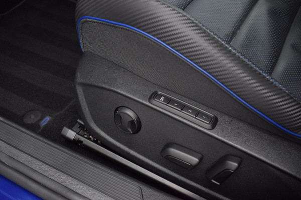 Volkswagen Golf R 2.0 TSI 320pk 4-Motion | Akra | DCC | Leer | Pano | Nürburgring Volkswagen Golf R 2.0 TSI 320pk 4-Motion | Akra | DCC | Leer | Pano | Nürburgring