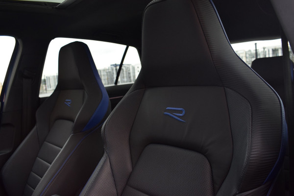 Volkswagen Golf R 2.0 TSI 320pk 4-Motion | Akra | DCC | Leer | Pano | Nürburgring Volkswagen Golf R 2.0 TSI 320pk 4-Motion | Akra | DCC | Leer | Pano | Nürburgring