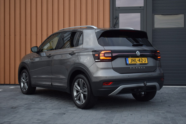 Volkswagen T-Cross 1.0 TSI 116pk DSG R-line | Camera | Virtual | Trekhaak Volkswagen T-Cross 1.0 TSI 116pk DSG R-line | Camera | Virtual | Trekhaak