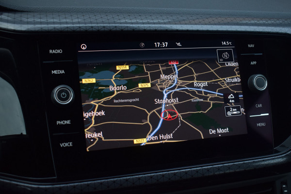 Volkswagen T-Cross 1.0 TSI 116pk DSG R-line | Camera | Virtual | Trekhaak Volkswagen T-Cross 1.0 TSI 116pk DSG R-line | Camera | Virtual | Trekhaak