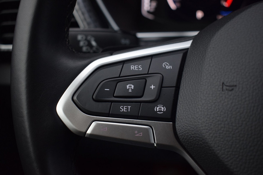 Volkswagen T-Cross 1.0 TSI 116pk DSG R-line | Camera | Virtual | Trekhaak Volkswagen T-Cross 1.0 TSI 116pk DSG R-line | Camera | Virtual | Trekhaak