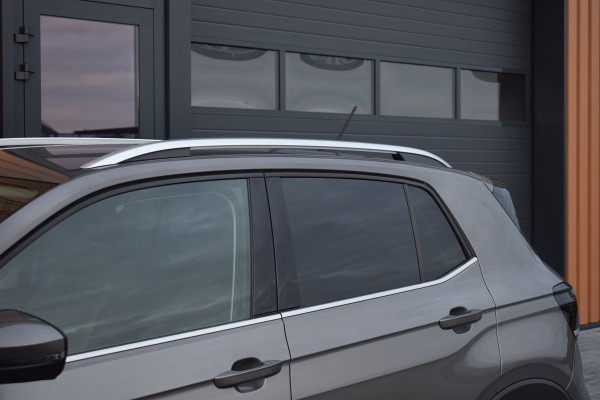 Volkswagen T-Cross 1.0 TSI 116pk DSG R-line | Camera | Virtual | Trekhaak Volkswagen T-Cross 1.0 TSI 116pk DSG R-line | Camera | Virtual | Trekhaak