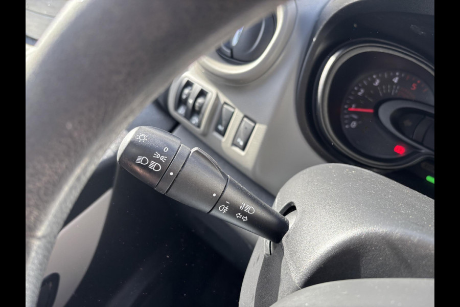 Renault Trafic 1.6 dCi T29 L2H1 Comfort*3PERS.*CRUISE*A/C*NAVI* Renault Trafic 1.6 dCi T29 L2H1 Comfort*3PERS.*CRUISE*A/C*NAVI*