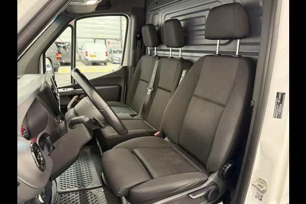 Mercedes-Benz Sprinter L2H2 Automaat Navi Airco Camera Trekhaak 3Zits DAB Mercedes-Benz Sprinter L2H2 Automaat Navi Airco Camera Trekhaak 3Zits DAB
