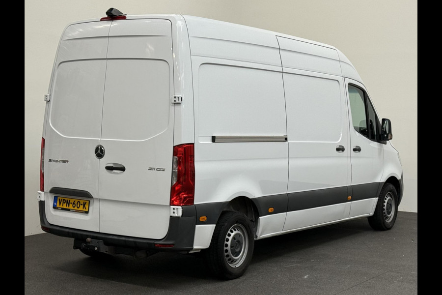 Mercedes-Benz Sprinter L2H2 Automaat Navi Airco Camera Trekhaak 3Zits DAB Mercedes-Benz Sprinter L2H2 Automaat Navi Airco Camera Trekhaak 3Zits DAB