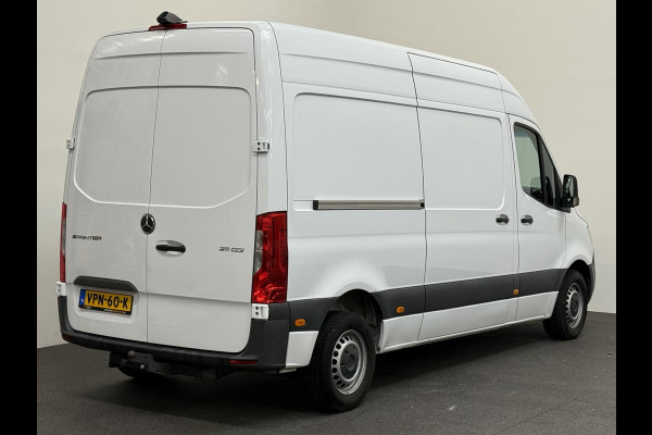 Mercedes-Benz Sprinter L2H2 Automaat Navi Airco Camera Trekhaak 3Zits DAB Mercedes-Benz Sprinter L2H2 Automaat Navi Airco Camera Trekhaak 3Zits DAB