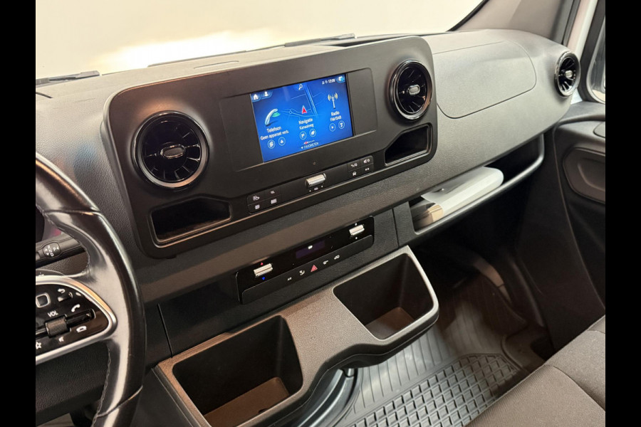 Mercedes-Benz Sprinter L2H2 Automaat Navi Airco Camera Trekhaak 3Zits DAB Mercedes-Benz Sprinter L2H2 Automaat Navi Airco Camera Trekhaak 3Zits DAB