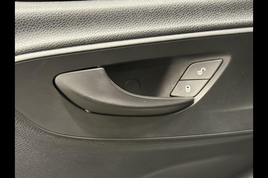 Mercedes-Benz Sprinter L2H2 Automaat Navi Airco Camera Trekhaak 3Zits DAB Mercedes-Benz Sprinter L2H2 Automaat Navi Airco Camera Trekhaak 3Zits DAB