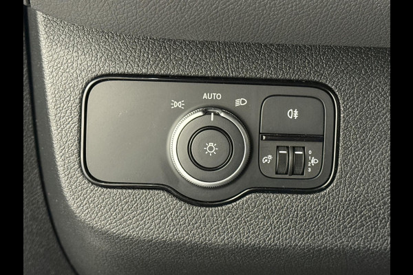 Mercedes-Benz Sprinter L2H2 Automaat Navi Airco Camera Trekhaak 3Zits DAB Mercedes-Benz Sprinter L2H2 Automaat Navi Airco Camera Trekhaak 3Zits DAB
