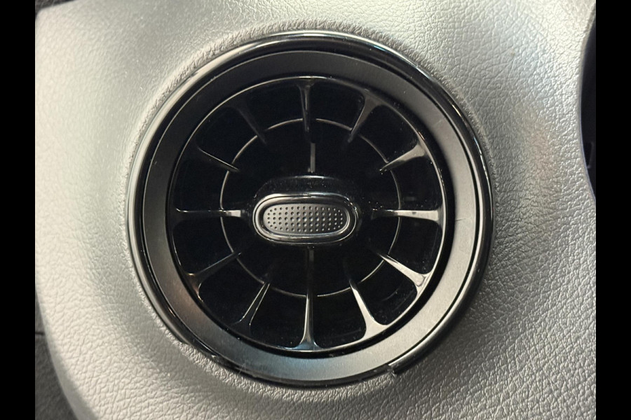 Mercedes-Benz Sprinter L2H2 Automaat Navi Airco Camera Trekhaak 3Zits DAB Mercedes-Benz Sprinter L2H2 Automaat Navi Airco Camera Trekhaak 3Zits DAB