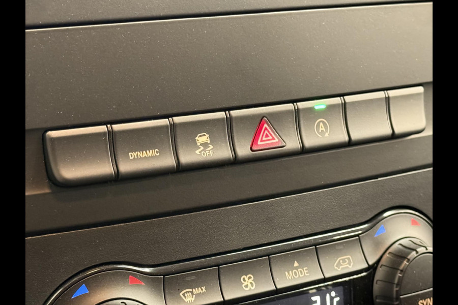 Mercedes-Benz Vito 114 CDI Lang Navi Automaat Bluetooth Camera Trekhaak Mercedes-Benz Vito 114 CDI Lang Navi Automaat Bluetooth Camera Trekhaak