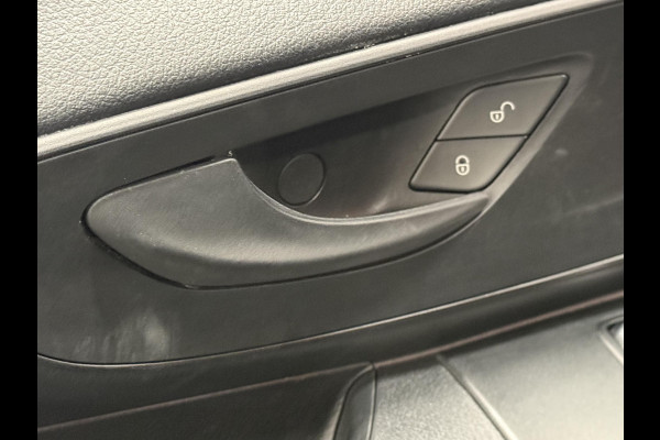 Mercedes-Benz Vito 114 CDI Lang Navi Automaat Bluetooth Camera Trekhaak Mercedes-Benz Vito 114 CDI Lang Navi Automaat Bluetooth Camera Trekhaak