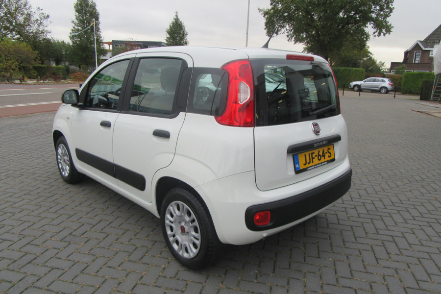Fiat Panda 0.9 TwinAir Easy, Airco, Bluetooth, PDC Fiat Panda 0.9 TwinAir Easy, Airco, Bluetooth, PDC