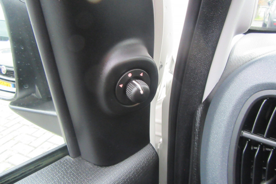 Fiat Panda 0.9 TwinAir Easy, Airco, Bluetooth, PDC Fiat Panda 0.9 TwinAir Easy, Airco, Bluetooth, PDC