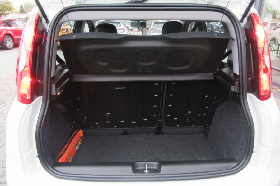 Fiat Panda 0.9 TwinAir Easy, Airco, Bluetooth, PDC Fiat Panda 0.9 TwinAir Easy, Airco, Bluetooth, PDC