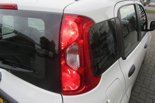 Fiat Panda 0.9 TwinAir Easy, Airco, Bluetooth, PDC Fiat Panda 0.9 TwinAir Easy, Airco, Bluetooth, PDC