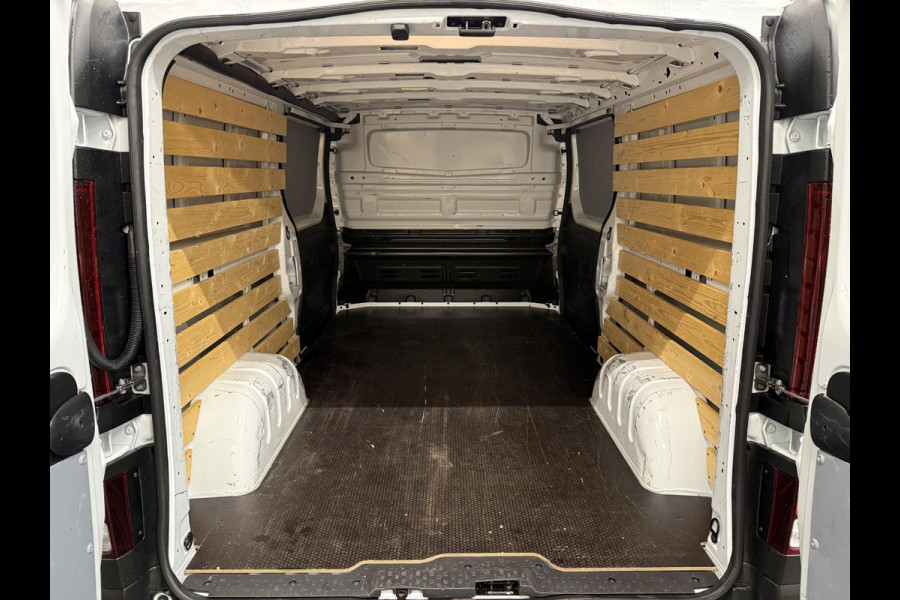 Renault Trafic 2.0 Blue dCi 150PK T30 L2H1 Advance Airco Bluetooth Camera Cruise PDC Trekhaak