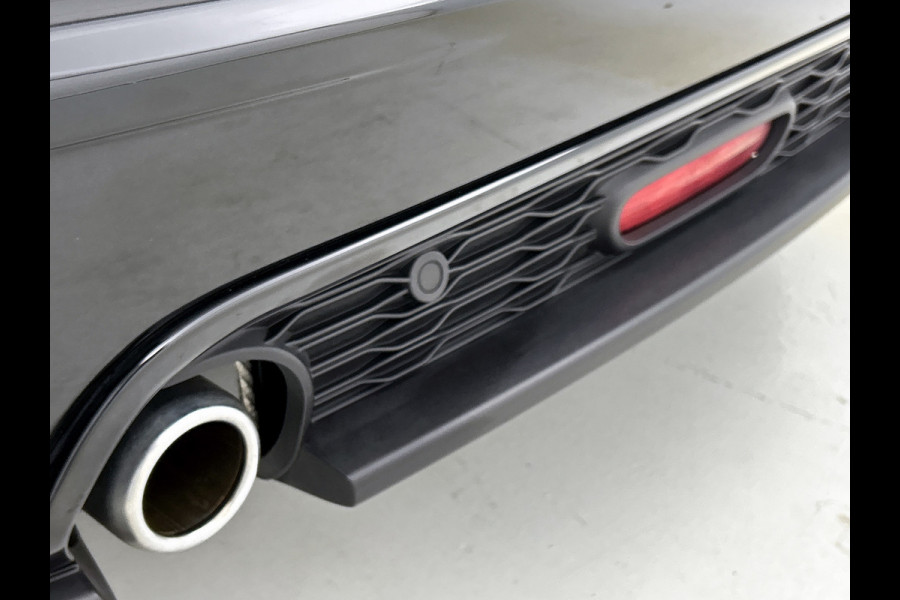 MINI Mini 1.5 Cooper JCW Chili Serious Business(NL-auto, Kuipstoelen, StoelV, Navi, Climate Con, Parkeersensoren, Etc) MINI Mini 1.5 Cooper JCW Chili Serious Business(NL-auto, Kuipstoelen, StoelV, Navi, Climate Con, Parkeersensoren, Etc)