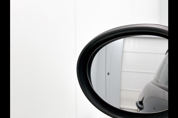 MINI Mini 1.5 Cooper JCW Chili Serious Business(NL-auto, Kuipstoelen, StoelV, Navi, Climate Con, Parkeersensoren, Etc) MINI Mini 1.5 Cooper JCW Chili Serious Business(NL-auto, Kuipstoelen, StoelV, Navi, Climate Con, Parkeersensoren, Etc)