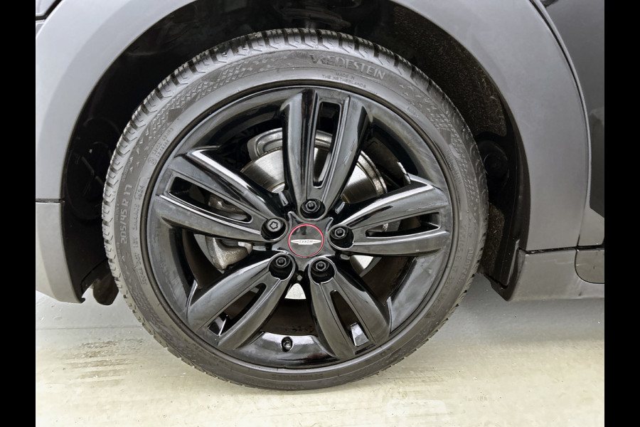 MINI Mini 1.5 Cooper JCW Chili Serious Business(NL-auto, Kuipstoelen, StoelV, Navi, Climate Con, Parkeersensoren, Etc) MINI Mini 1.5 Cooper JCW Chili Serious Business(NL-auto, Kuipstoelen, StoelV, Navi, Climate Con, Parkeersensoren, Etc)