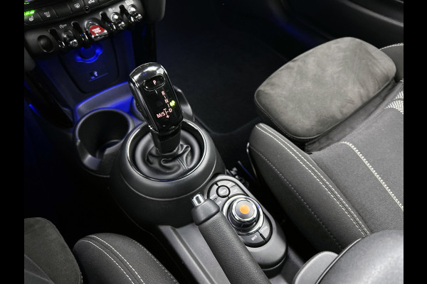 MINI Mini 1.5 Cooper JCW Chili Serious Business(NL-auto, Kuipstoelen, StoelV, Navi, Climate Con, Parkeersensoren, Etc) MINI Mini 1.5 Cooper JCW Chili Serious Business(NL-auto, Kuipstoelen, StoelV, Navi, Climate Con, Parkeersensoren, Etc)