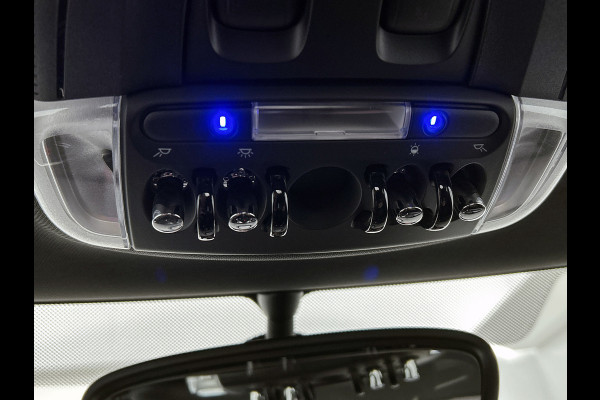 MINI Mini 1.5 Cooper JCW Chili Serious Business(NL-auto, Kuipstoelen, StoelV, Navi, Climate Con, Parkeersensoren, Etc) MINI Mini 1.5 Cooper JCW Chili Serious Business(NL-auto, Kuipstoelen, StoelV, Navi, Climate Con, Parkeersensoren, Etc)