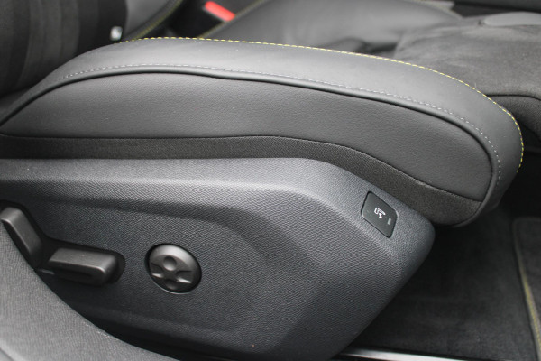 Peugeot 508 SW PSE 1.6 HYbrid 360PK AWD | PANORAMISCH SCHUIF/KANTELDAK | FOCAL® PREMIUM AUDIOSYSTEEMPEUGEOT MET 10 SPEAKERS | MATRIX KOPLAMPEN | BLAUWE LED-SFEERVERLICHTING |360 HD PARKEERCAMERA'S | VERWARMDE VOORRUITRAND | DRAADLOOS APPLECARPLAY/ANDROID AUTO | NAVIGATIE | ADAPTIEVE CRUISE CONTROL | SPORT HIGH PERFORMANCE ONDERSTEL | ACTIVE SUSPENSION CONTROL | ANTIDIEFSTAL PACK (ALARM) | NIGHT VISION | 20" LICHTMETALEN ''EXXAR'' VELGEN | VERWARMBARE AGR SPORTSTOELEN MET MASSAGEFUNCTIE | BEKLEDING ''NAPPA LEDER''/ALCANTARA/3D STOF PSE | ELEKTRISCH BEDIENBARE ACHTERKLEP | REMKLAUWE Peugeot 508 SW PSE 1.6 HYbrid 360PK AWD | PANORAMISCH SCHUIF/KANTELDAK | FOCAL® PREMIUM AUDIOSYSTEEMPEUGEOT MET 10 SPEAKERS | MATRIX KOPLAMPEN | BLAUWE LED-SFEERVERLICHTING |360 HD PARKEERCAMERA'S | VERWARMDE VOORRUITRAND | DRAADLOOS APPLECARPLAY/ANDROID AUTO | NAVIGATIE | ADAPTIEVE CRUISE CONTROL | SPORT HIGH PERFORMANCE ONDERSTEL | ACTIVE SUSPENSION CONTROL | ANTIDIEFSTAL PACK (ALARM) | NIGHT VISION | 20" LICHTMETALEN ''EXXAR'' VELGEN | VERWARMBARE AGR SPORTSTOELEN MET MASSAGEFUNCTIE | BEKLEDING ''NAPPA LEDER''/ALCANTARA/3D STOF PSE | ELEKTRISCH BEDIENBARE ACHTERKLEP | REMKLAUWE