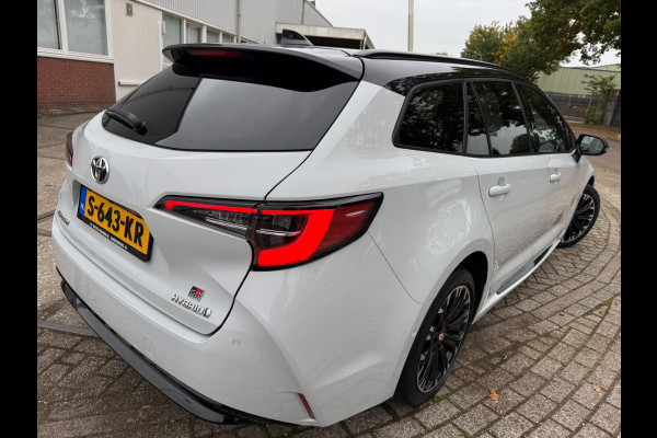 Toyota Corolla Touring Sports 1.8 Hybrid GR-Sport 2022 170PK NARDO GREY LUXE Toyota Corolla Touring Sports 1.8 Hybrid GR-Sport 2022 170PK NARDO GREY LUXE