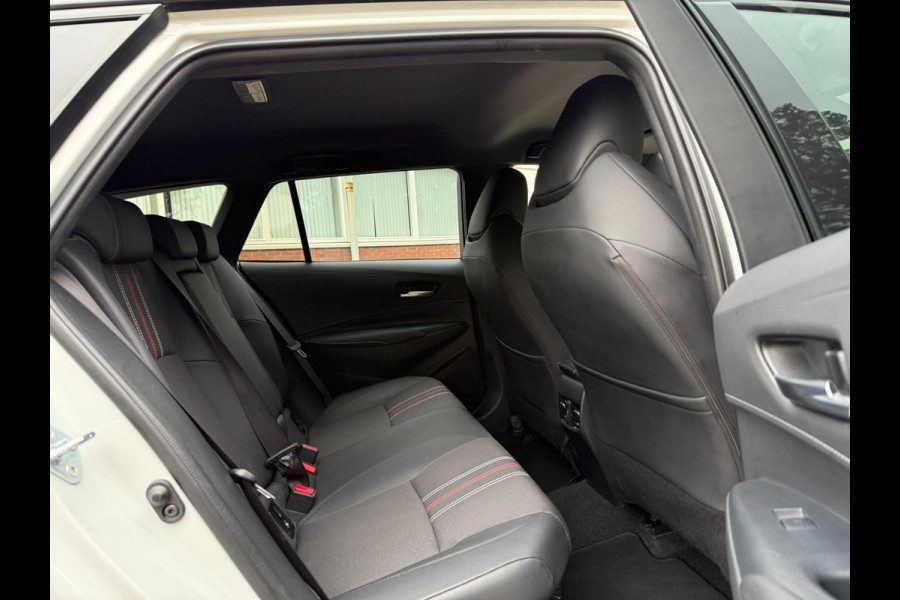 Toyota Corolla Touring Sports 1.8 Hybrid GR-Sport 2022 170PK NARDO GREY LUXE Toyota Corolla Touring Sports 1.8 Hybrid GR-Sport 2022 170PK NARDO GREY LUXE