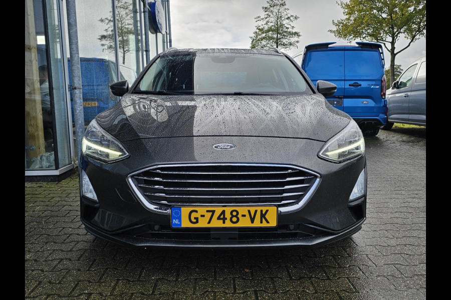 Ford FOCUS Wagon 1.5 EcoBoost Titanium Business 150 pk | 2de eigenaar | Full-led | Trekhaak | 1.500 kg trekgewicht | Camera | Winterpack | Perfect onderhouden! Ford FOCUS Wagon 1.5 EcoBoost Titanium Business 150 pk | 2de eigenaar | Full-led | Trekhaak | 1.500 kg trekgewicht | Camera | Winterpack | Perfect onderhouden!